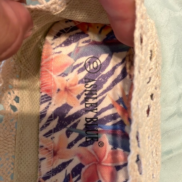 Ashley Blue Cream Espadrilles with Intricate Design - Picture 2 of 4